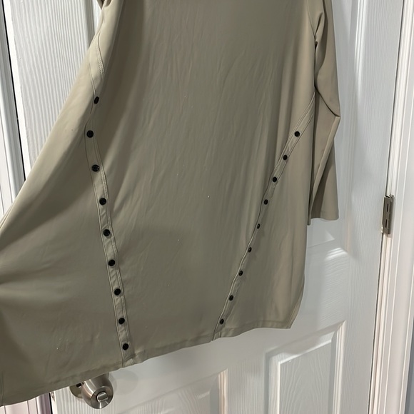 Sun Kim Top - Picture 2 of 6